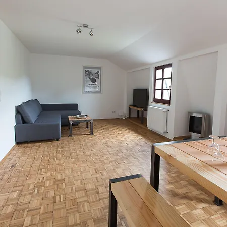 Felsenhaeuschen