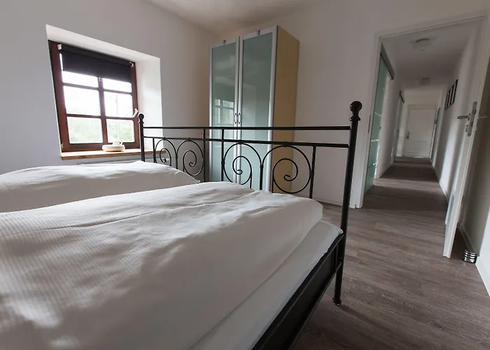 Felsenhauschen * Montjoie