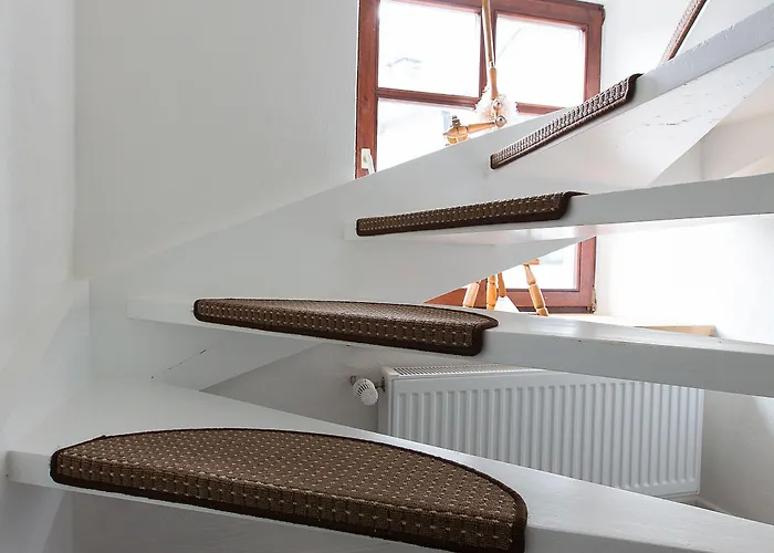 Felsenhaeuschen * Μονσάου